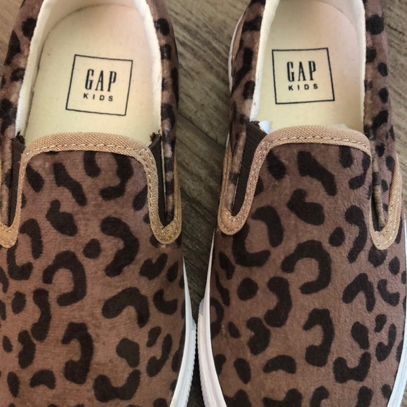 ‼️SOLD‼️ NWT Girls GAP kids Leopard Slip On Shoes - Picture 4 of 6